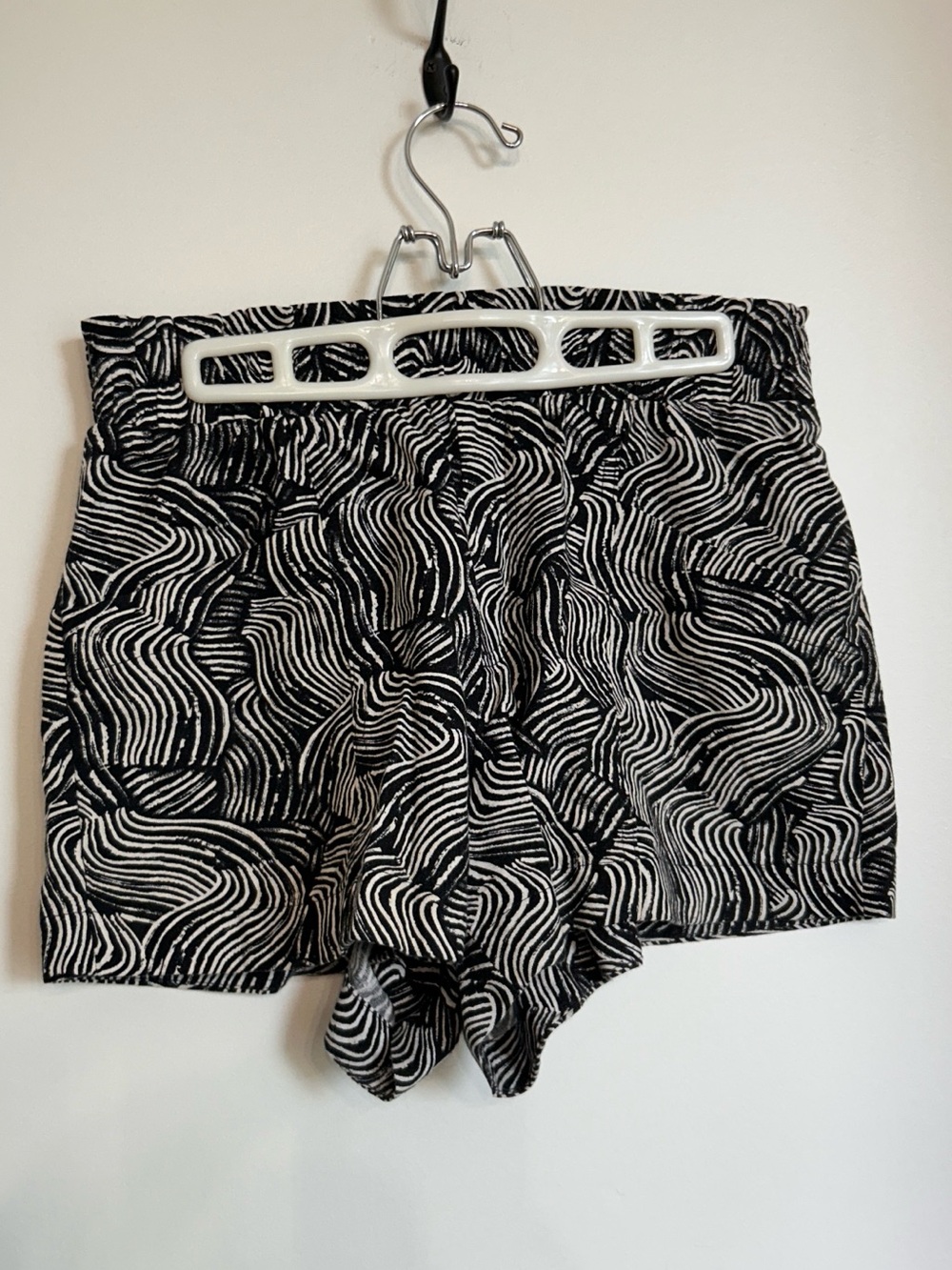 A NEW DAY LINEN BLEND SHORTS WITH POCKETS